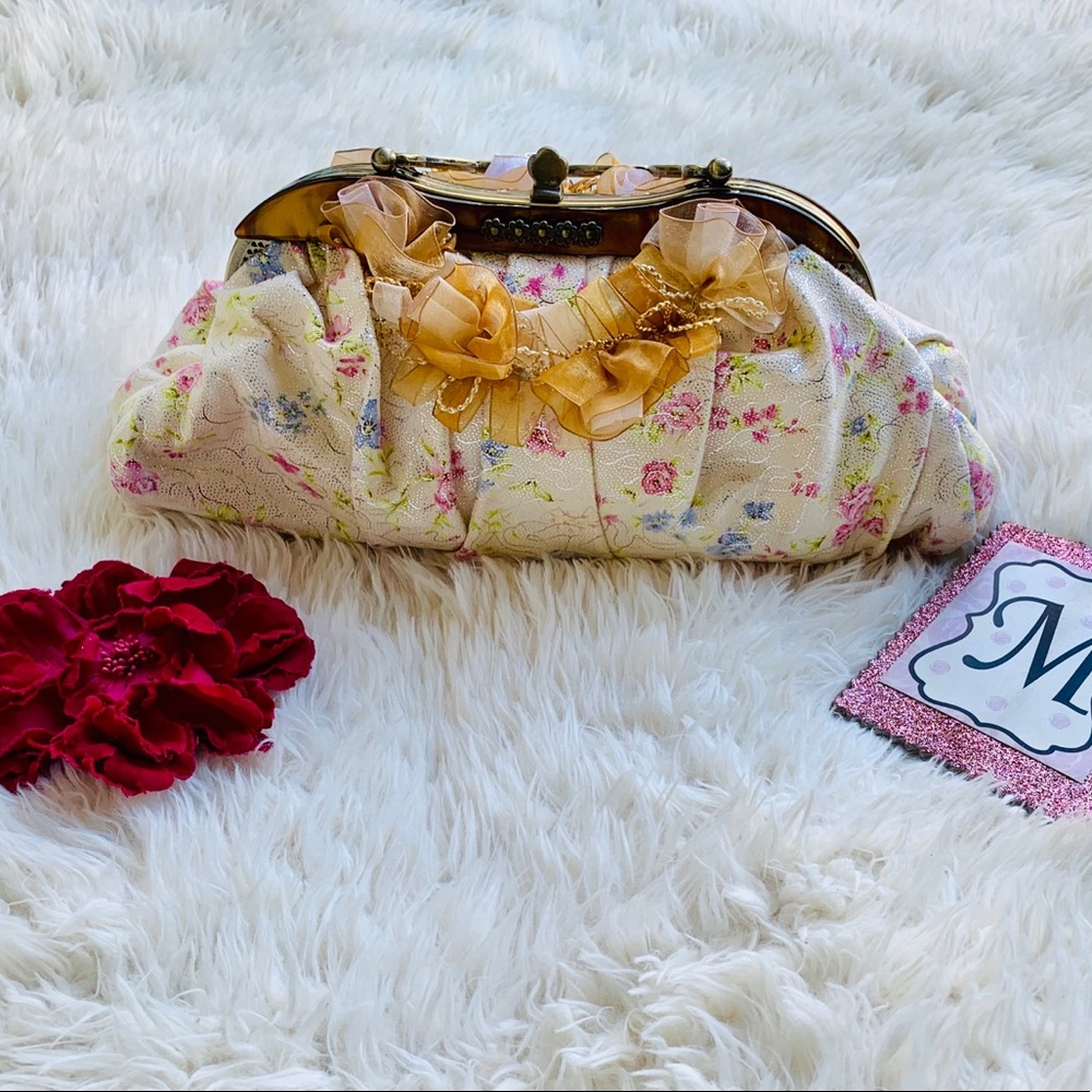 Vintage Floral Grecian Handbag